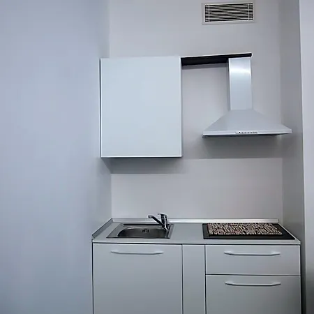 Vienna 3* Πέζαρο